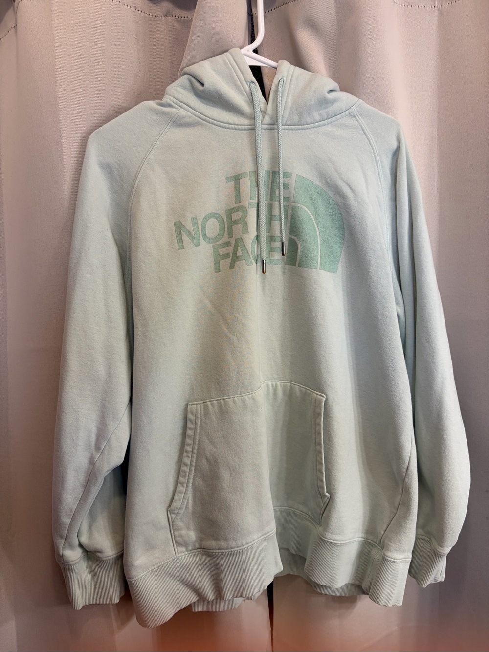 The North Face Women’s XL Light Sage Green Pullover Hoodie Sweatshirt